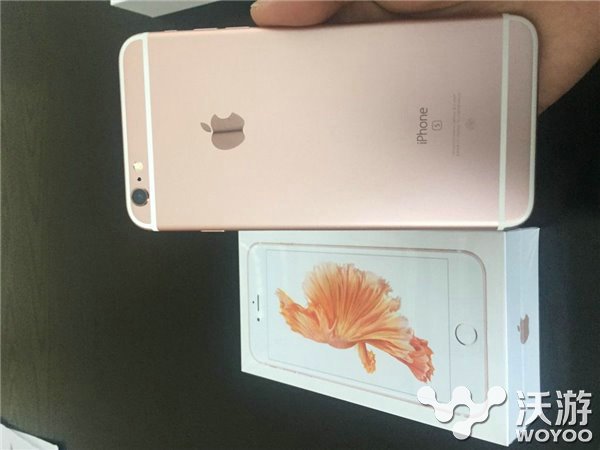 苹果iPhone6s今日发售 深空灰VS玫瑰金开箱图欣赏 苹果iphone 配色 曝光 网购 相机 像素 果粉 开箱 苹果 深空 新闻资讯  第9张